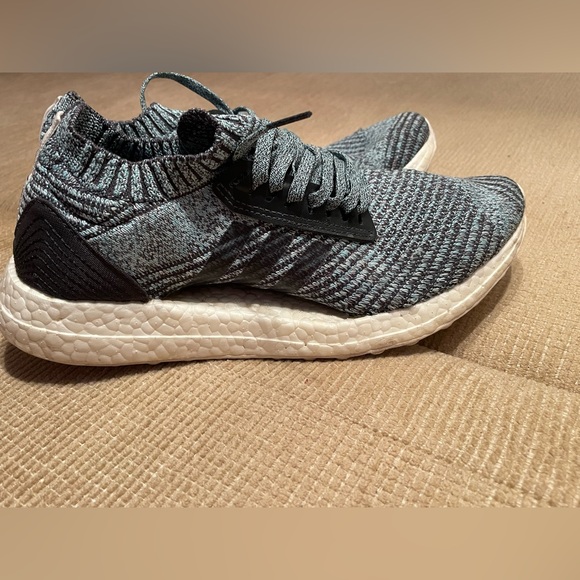 Adidas Ultra boost x Parleyed - Picture 4 of 5